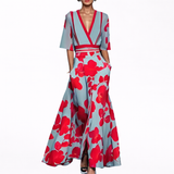 Edith – Elegantní dlouhé šaty s hlubokým výstřihem, barva: červená