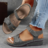 Magdalene – Pohodlné ortopedické sandály, barva: šedý semiš