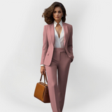 Elżbieta - Elegantní dámský kostým, barva: růžová