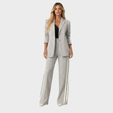 Ewa - Komplet s přiléhavým sakem, barva: šedá