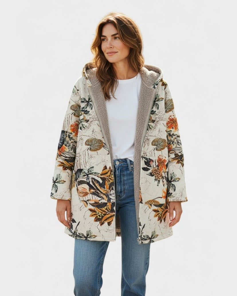Elena – Boho sherpa kabát s kapucí a květinovým vzorem