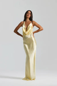 Karolína – Elegáns maxi ruha